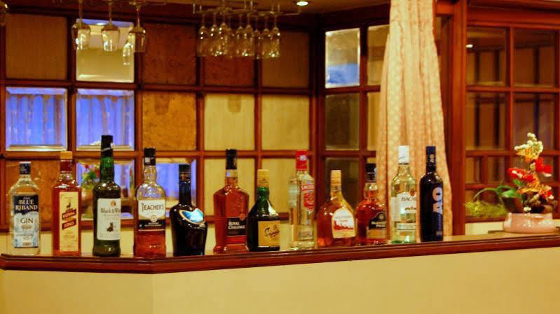 Hotel Raviraj Pune Dış mekan fotoğraf