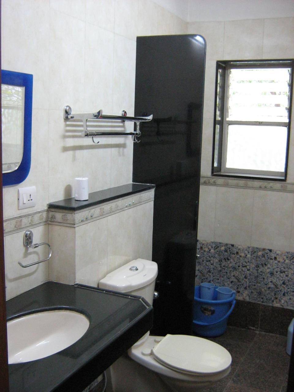 Hotel Raviraj Pune Dış mekan fotoğraf