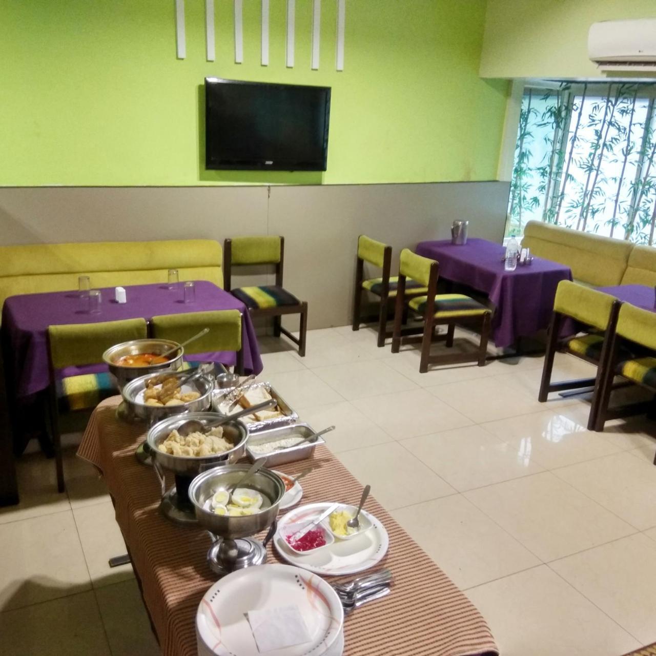 Hotel Raviraj Pune Dış mekan fotoğraf